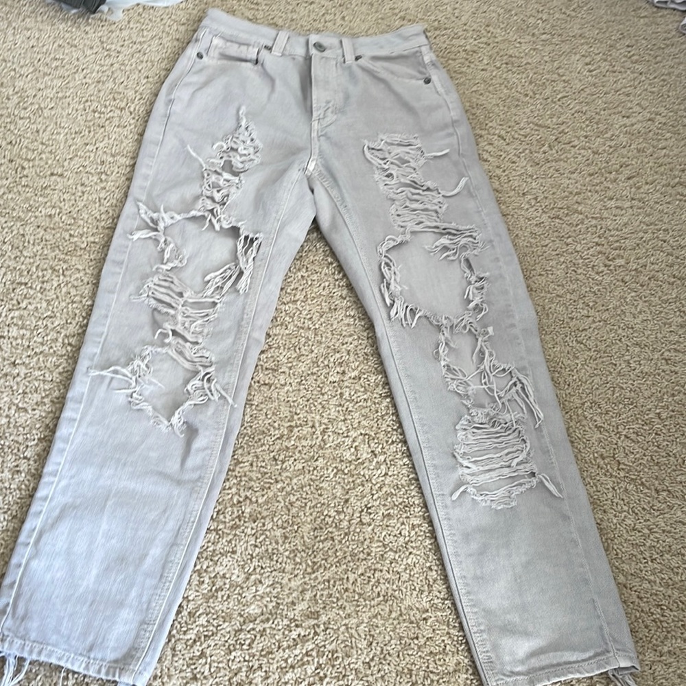 American Eagle Grey Ripped jeans